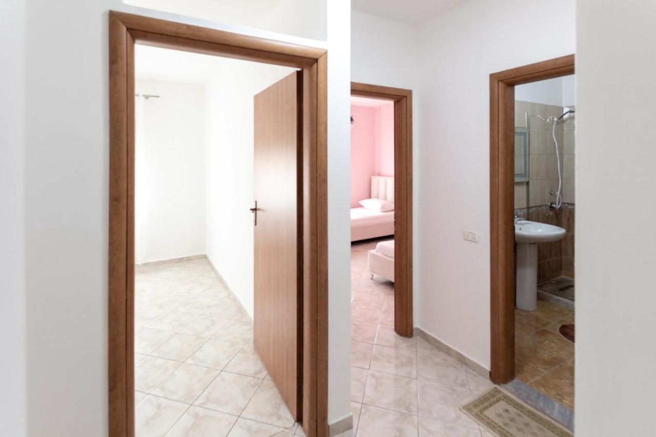 Spacious 2 Bedroom Apartment In Durres Beach Buitenkant foto