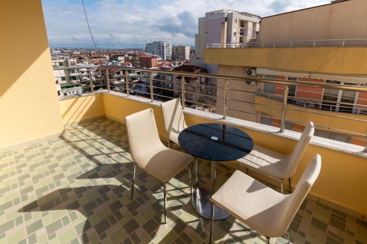 Spacious 2 Bedroom Apartment In Durres Beach Buitenkant foto